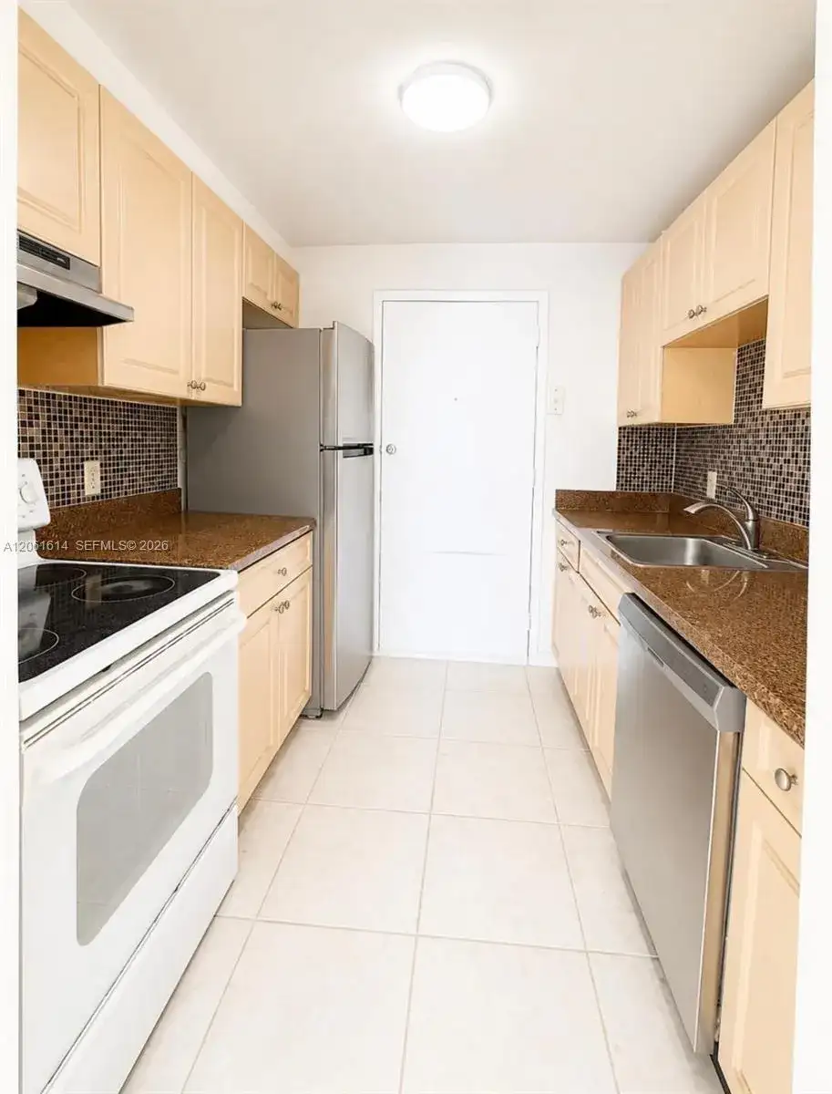 2020 NE 135th St # 710, North Miami FL 33181 photo 4