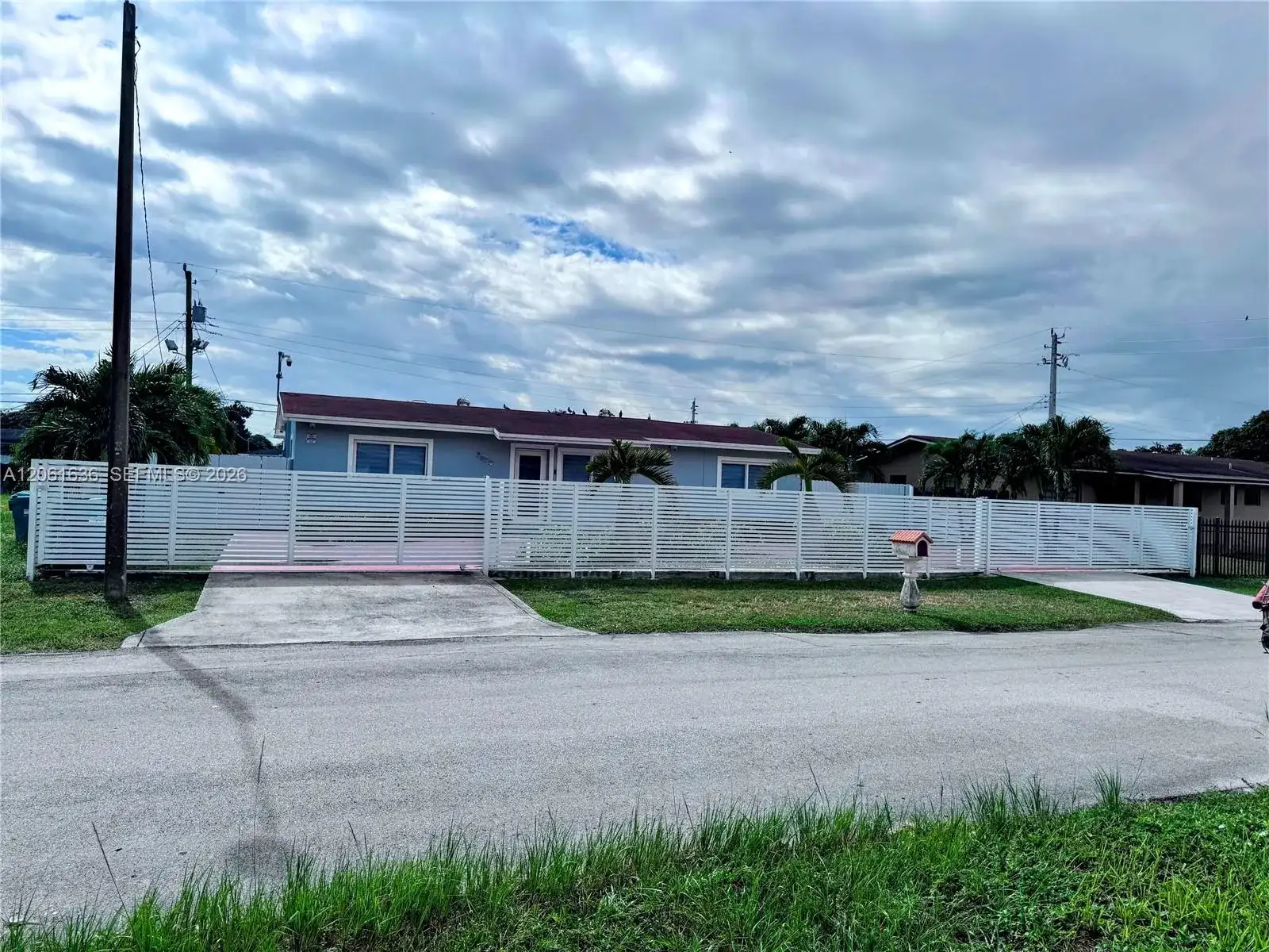 3870 NW 177th St, Miami Gardens FL 33055 photo 2