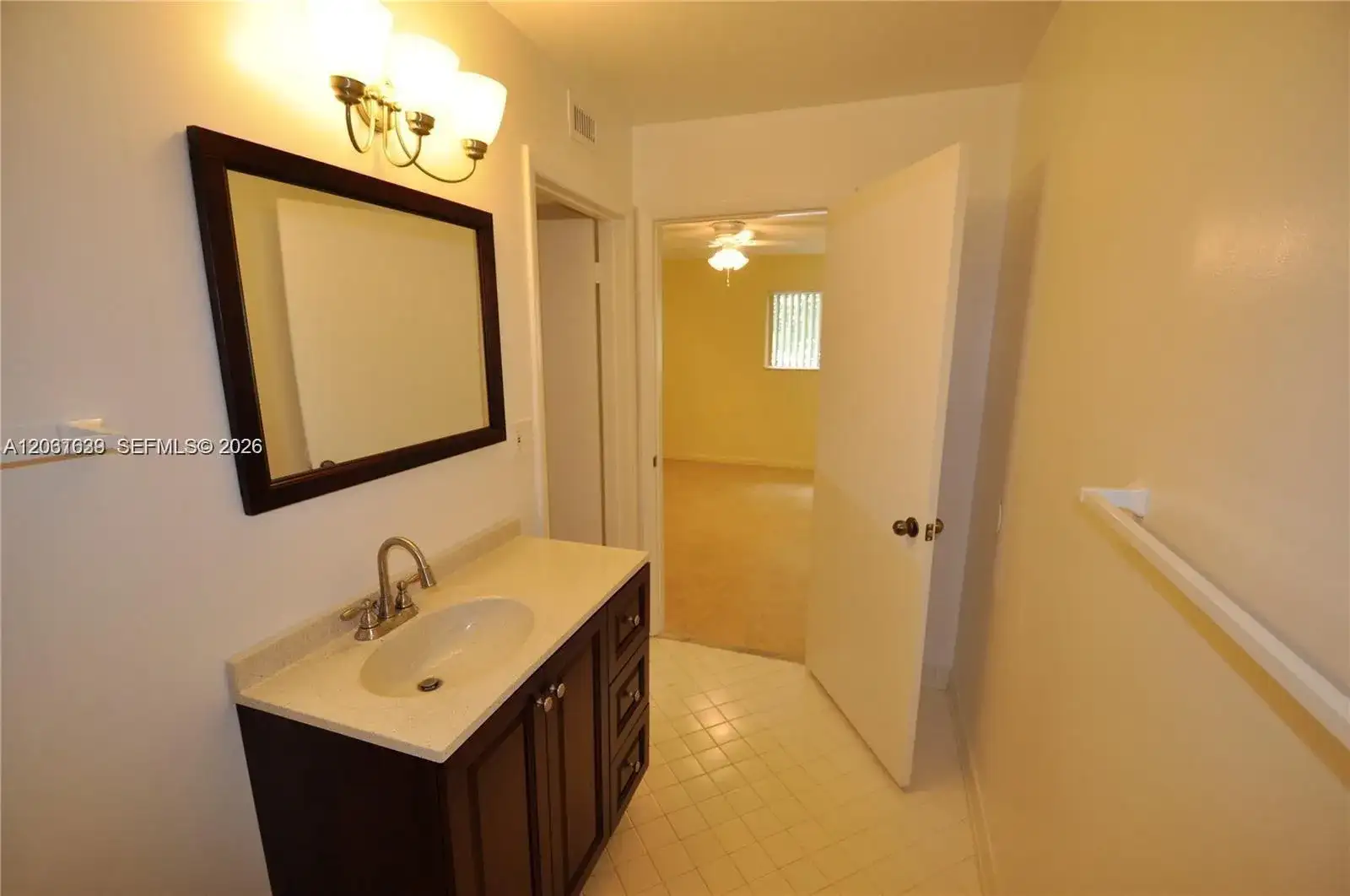 3473 NW 44th St # 103, Oakland Park FL 33309 photo 3