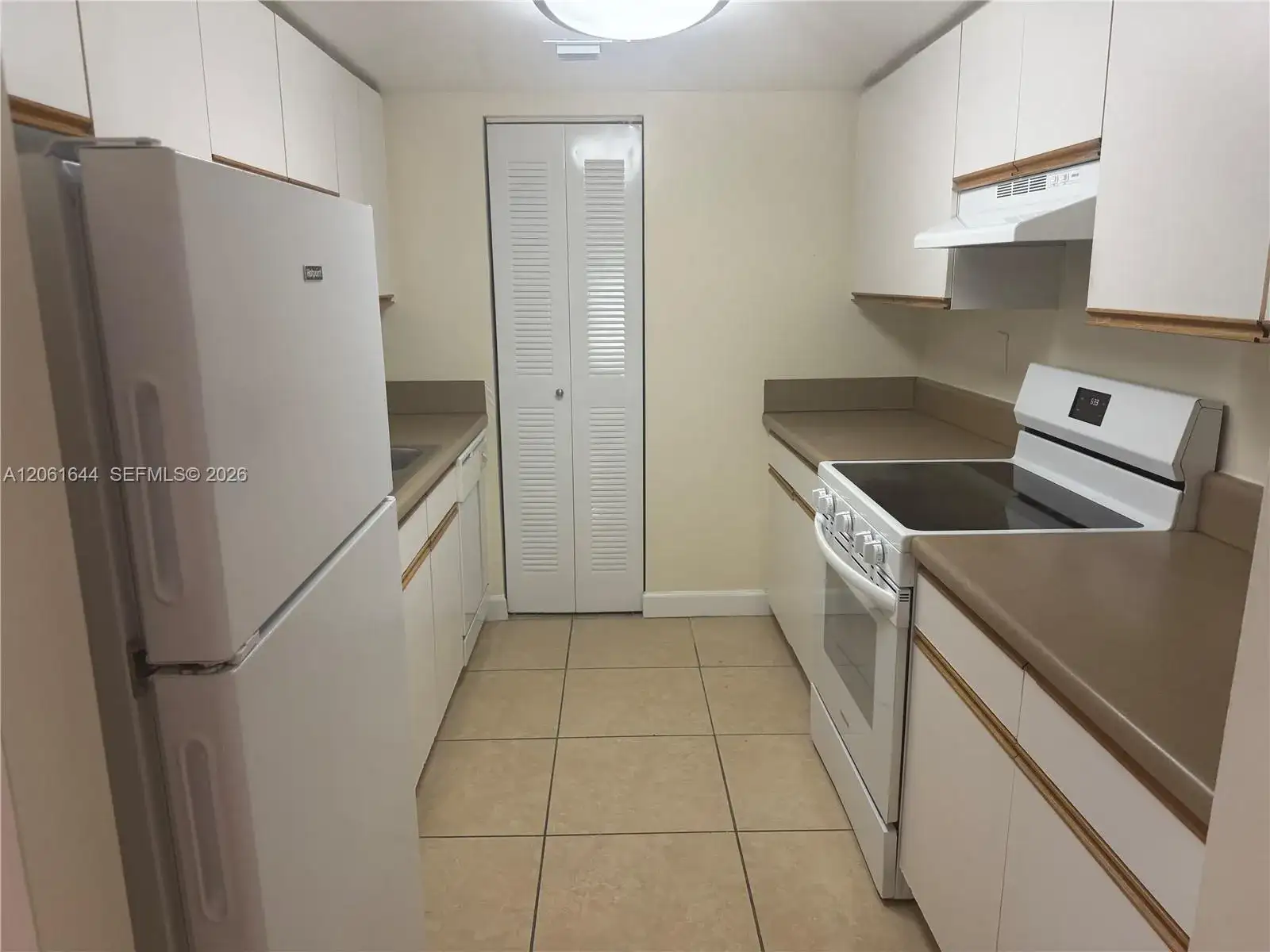 915 NW 1st Ave, Miami FL 33136 photo 5