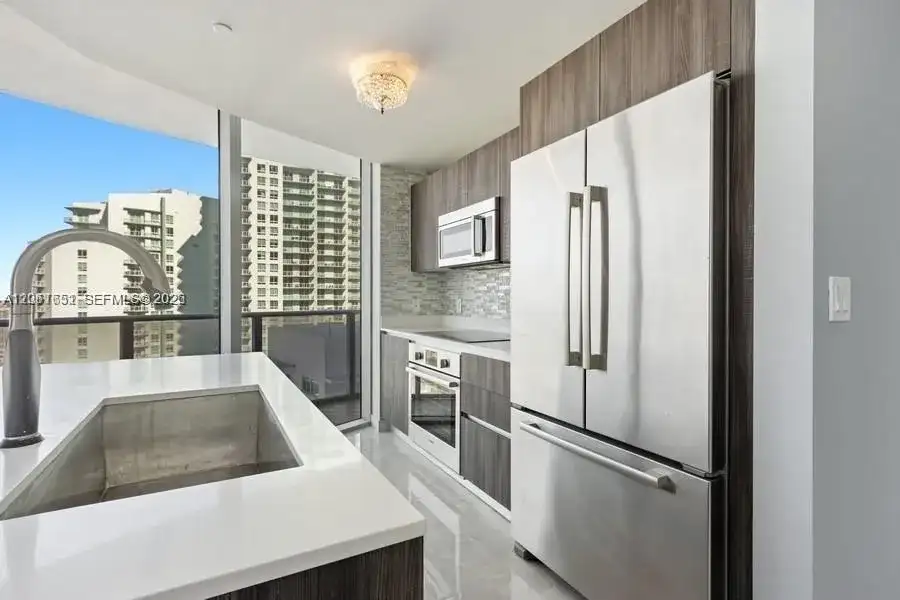 488 NE 18th St # 3801, Miami FL 33132 photo 5