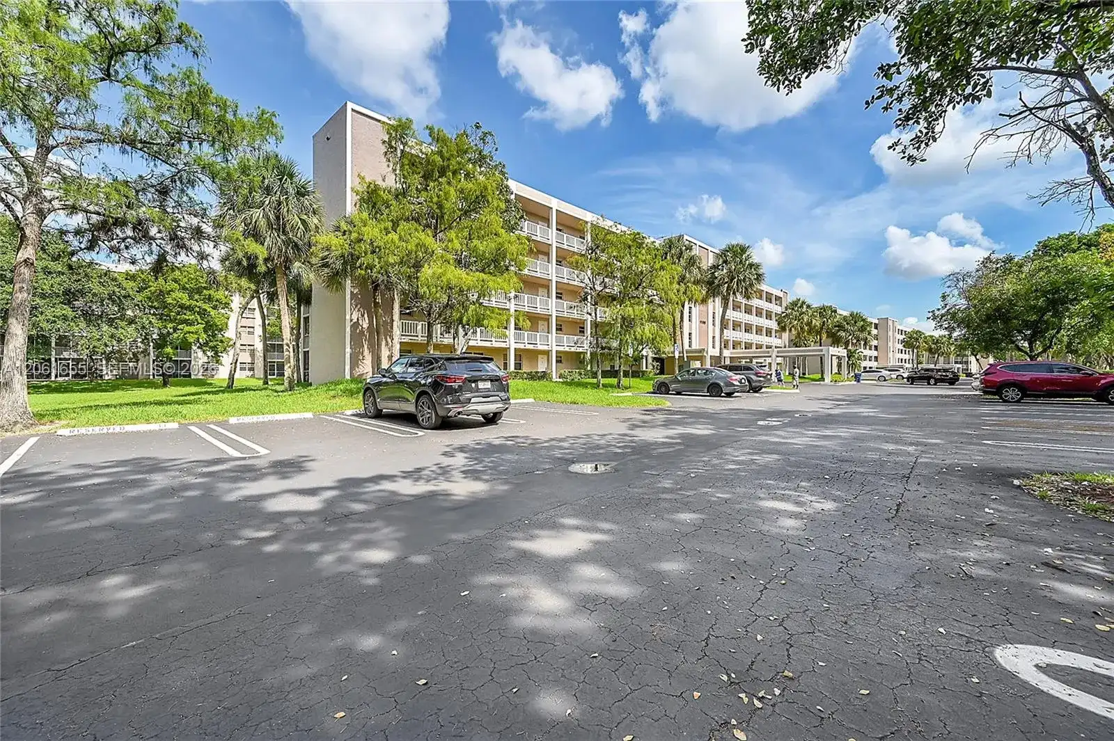 1100 NW 87th Ave # 401, Coral Springs FL 33071 photo 3