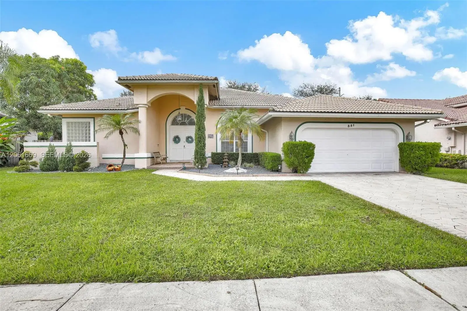 351 NW 110th Ave, Plantation FL 33324 photo 2