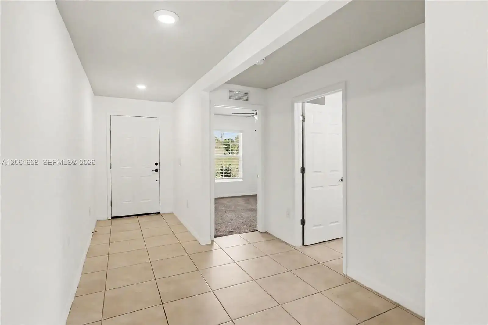 5003 Pinetree LN, La Belle FL 33935 photo 3