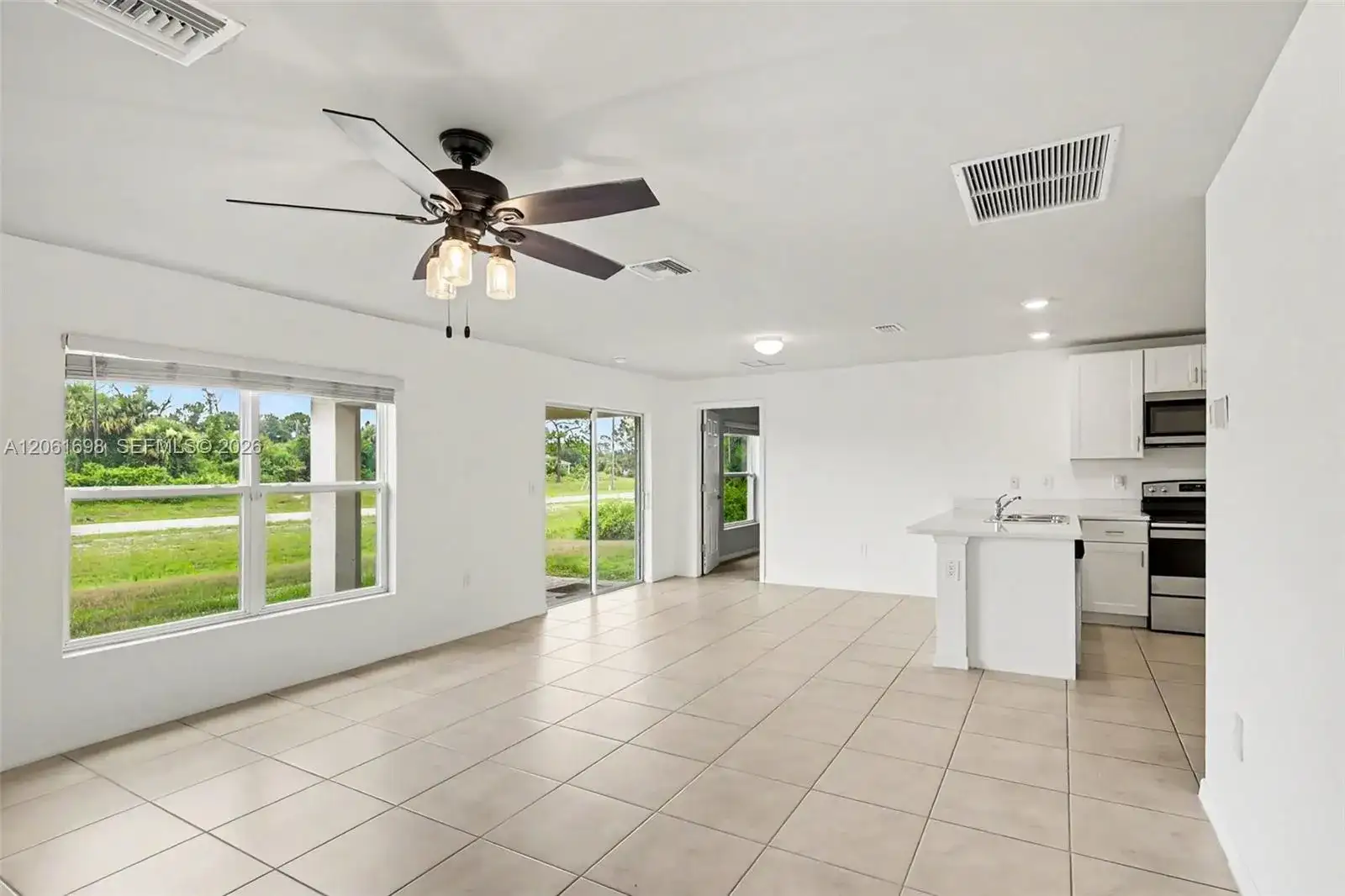5003 Pinetree LN, La Belle FL 33935 photo 4