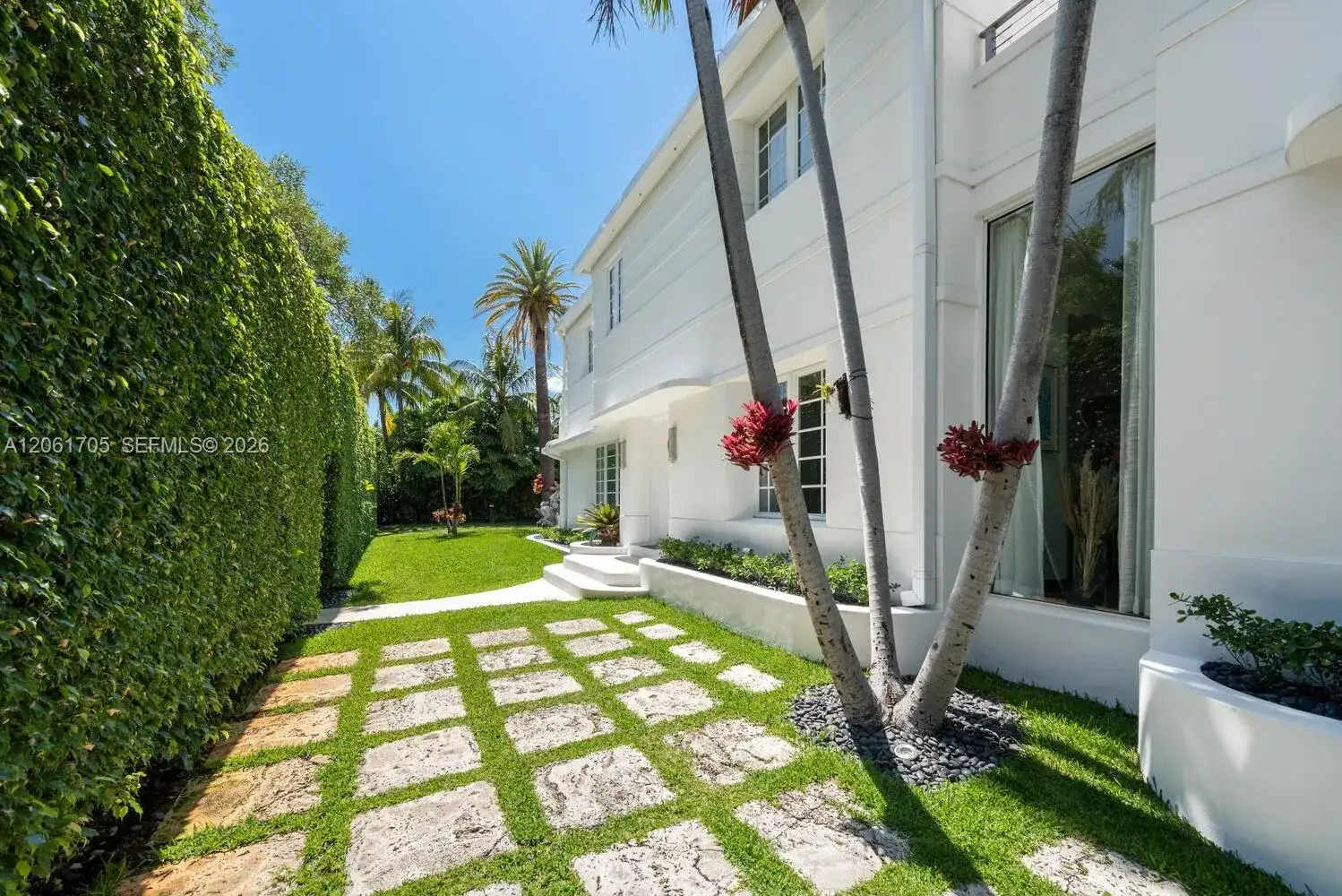 841 19th St, Miami Beach FL 33139 photo 2