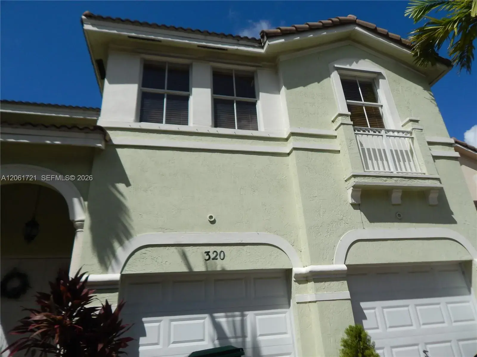 320 SW 87th Ct, Miami FL 33174