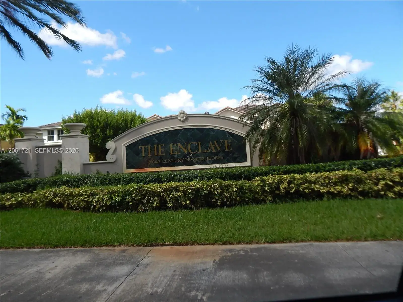 320 SW 87th Ct, Miami FL 33174