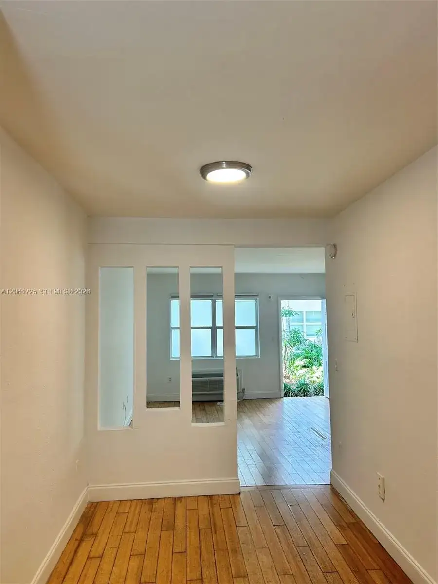 8080 Tatum Waterway Dr # 12, Miami Beach FL 33141 photo 2