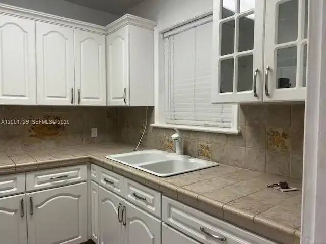 45 NW 30th Ave # 1, Miami FL 33125 photo 3