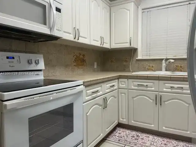 45 NW 30th Ave # 1, Miami FL 33125 photo 5