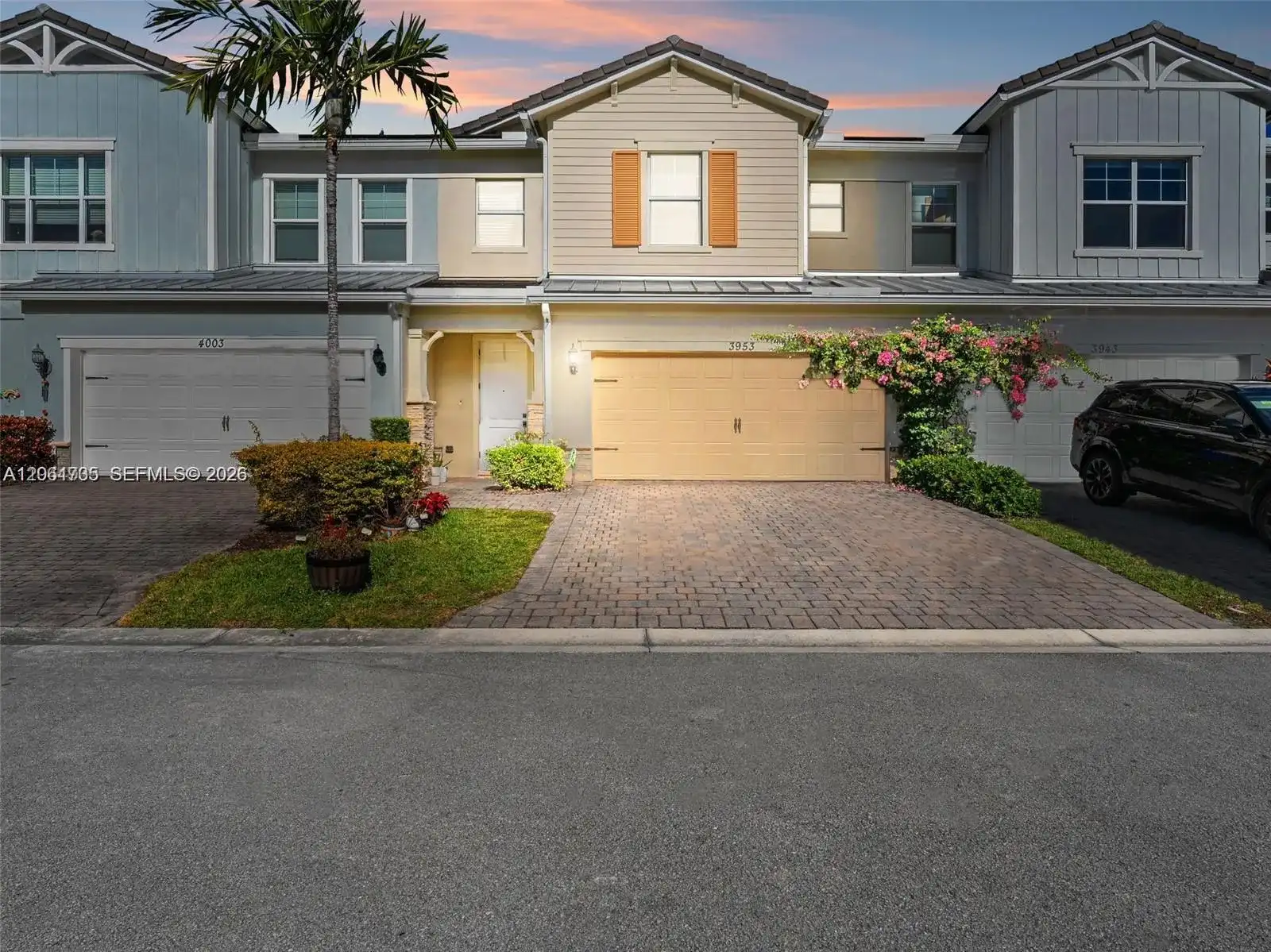 3953 Black Olive Ln # 3953, Hollywood FL 33021