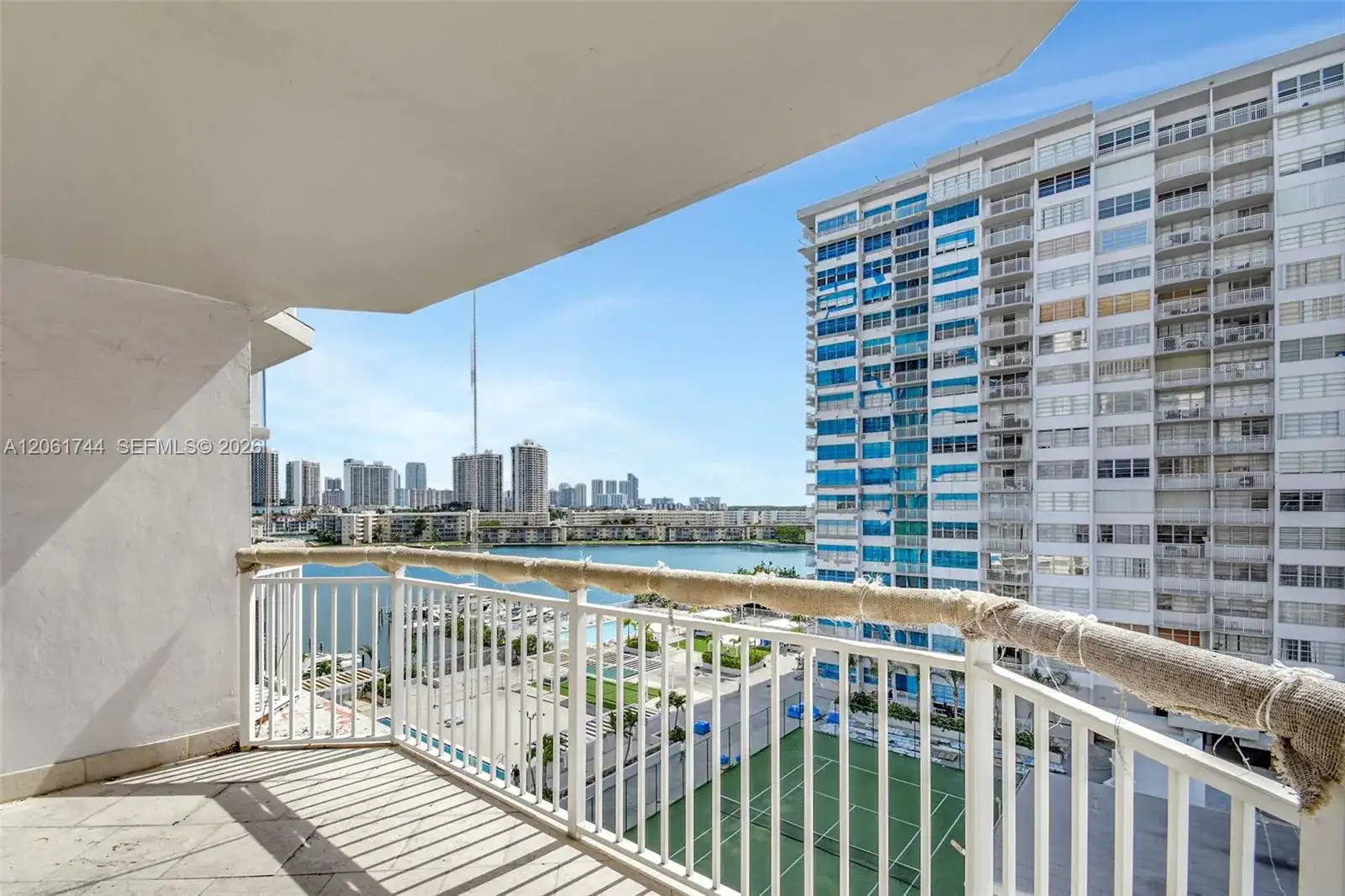 18051 Biscayne Blvd # 801, Aventura FL 33160 photo 4