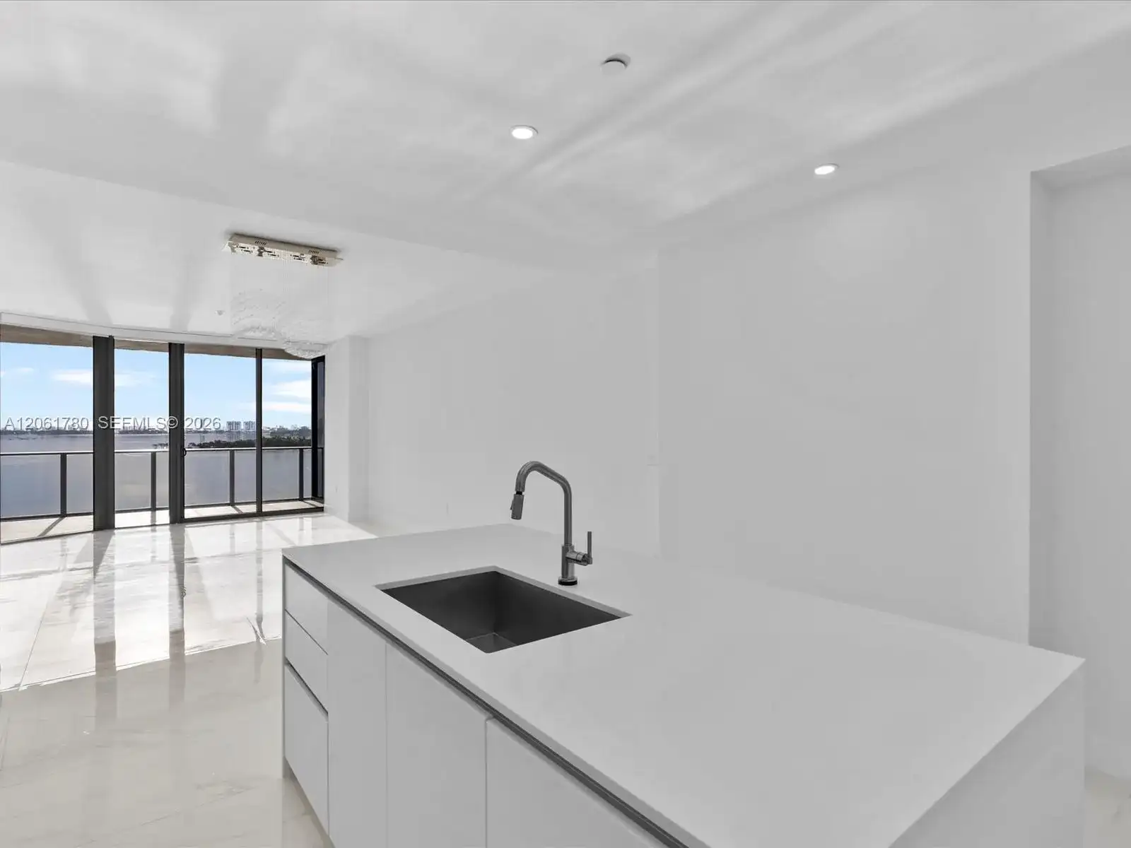 700 NE 24th St # 503, Miami FL 33137 photo 2