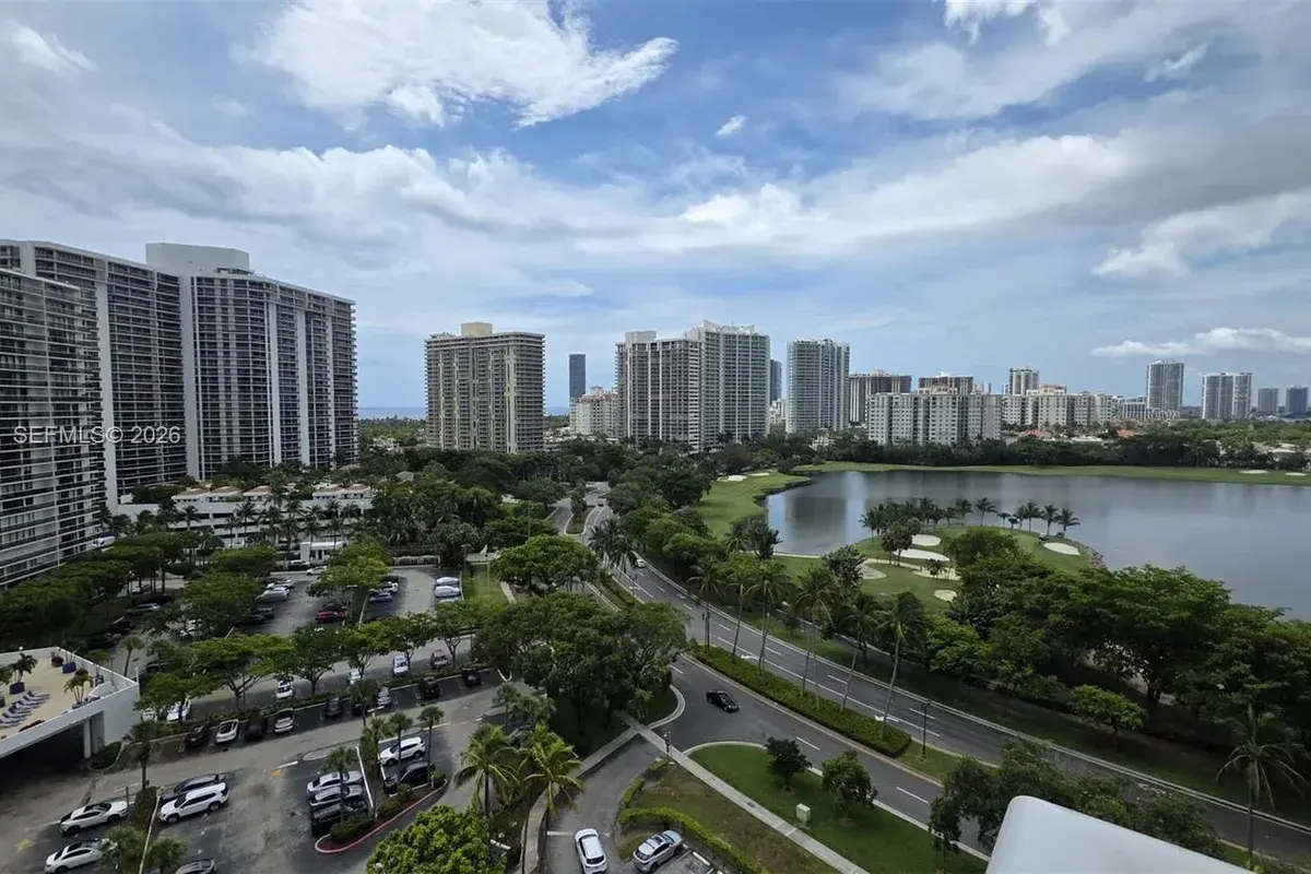 3675 N Country Club Dr # 1504, Aventura FL 33180