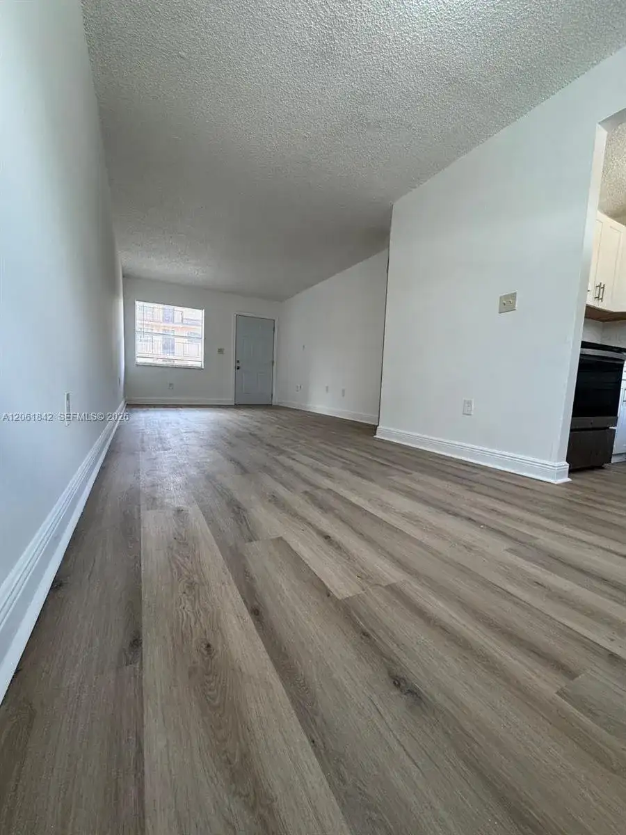 5441 W 24th Ave # 36, Hialeah FL 33016 photo 4