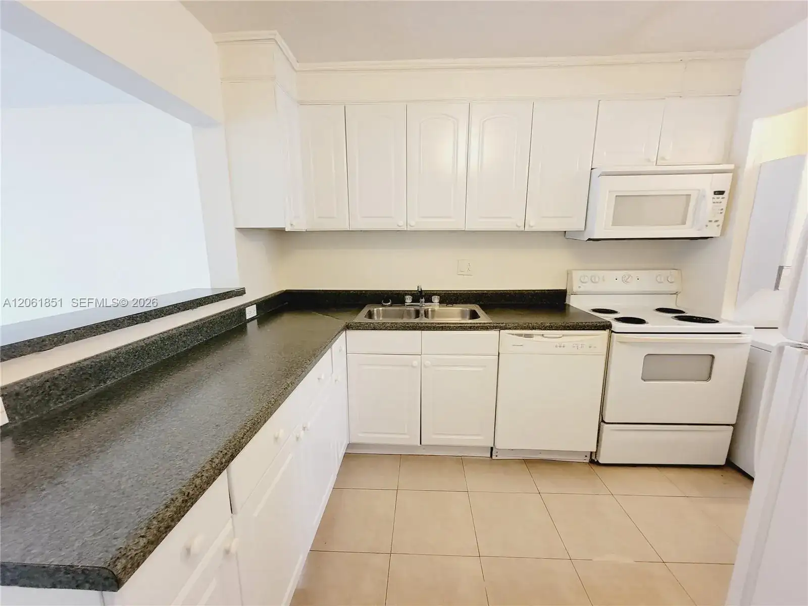 8040 N Colony Cir N # 108, Tamarac FL 33321 photo 3