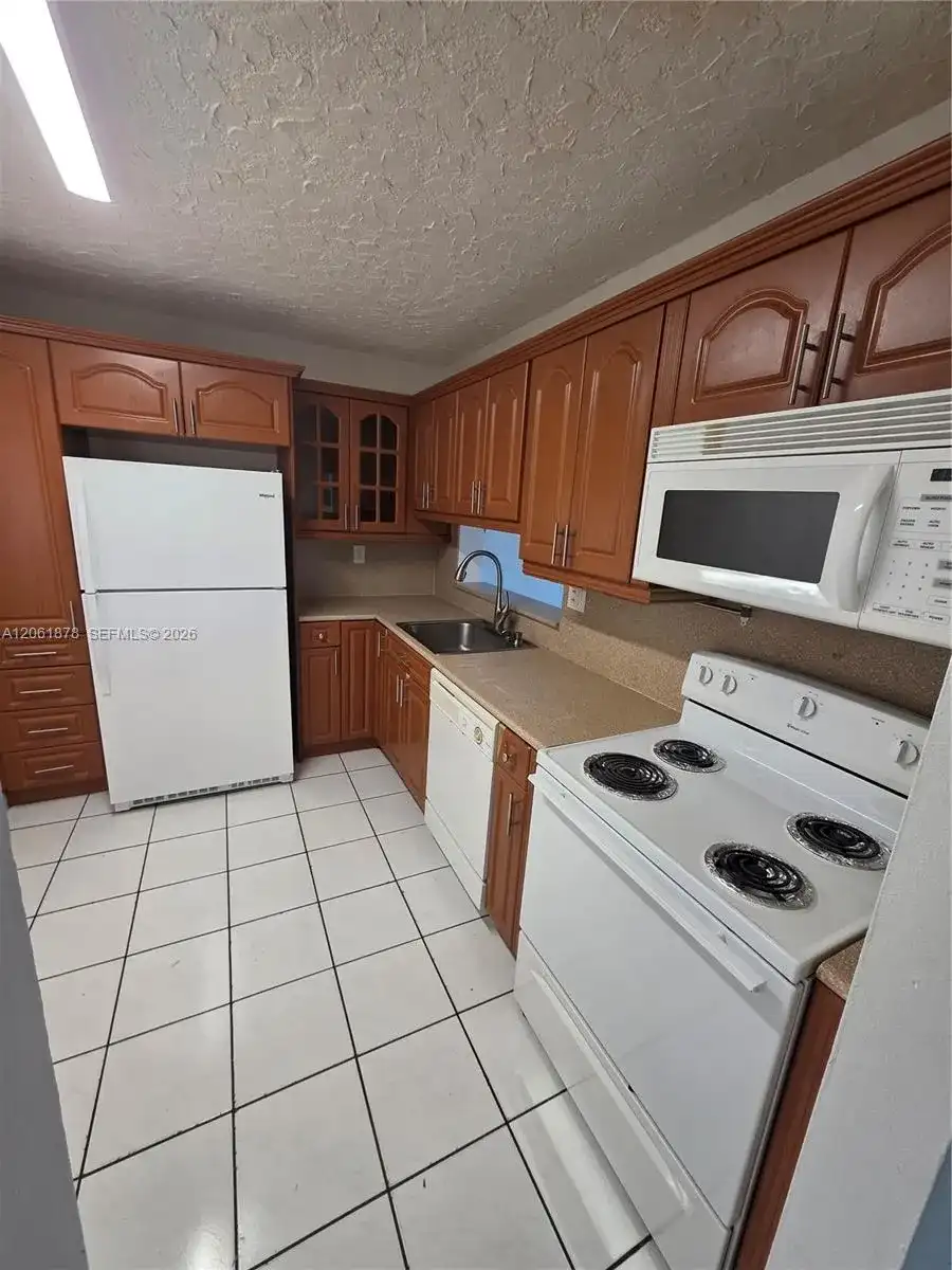 8600 SW 133rd Ave Rd # 424, Miami FL 33183