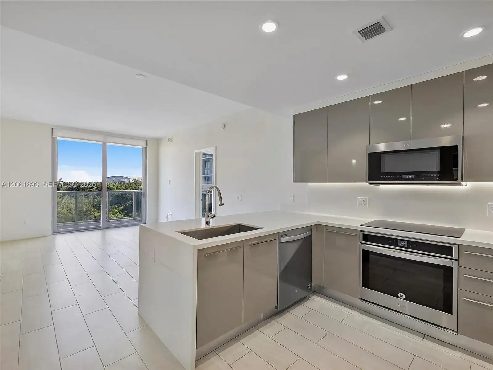 2000 Metropica Way # 502, Sunrise FL 33323 photo 4