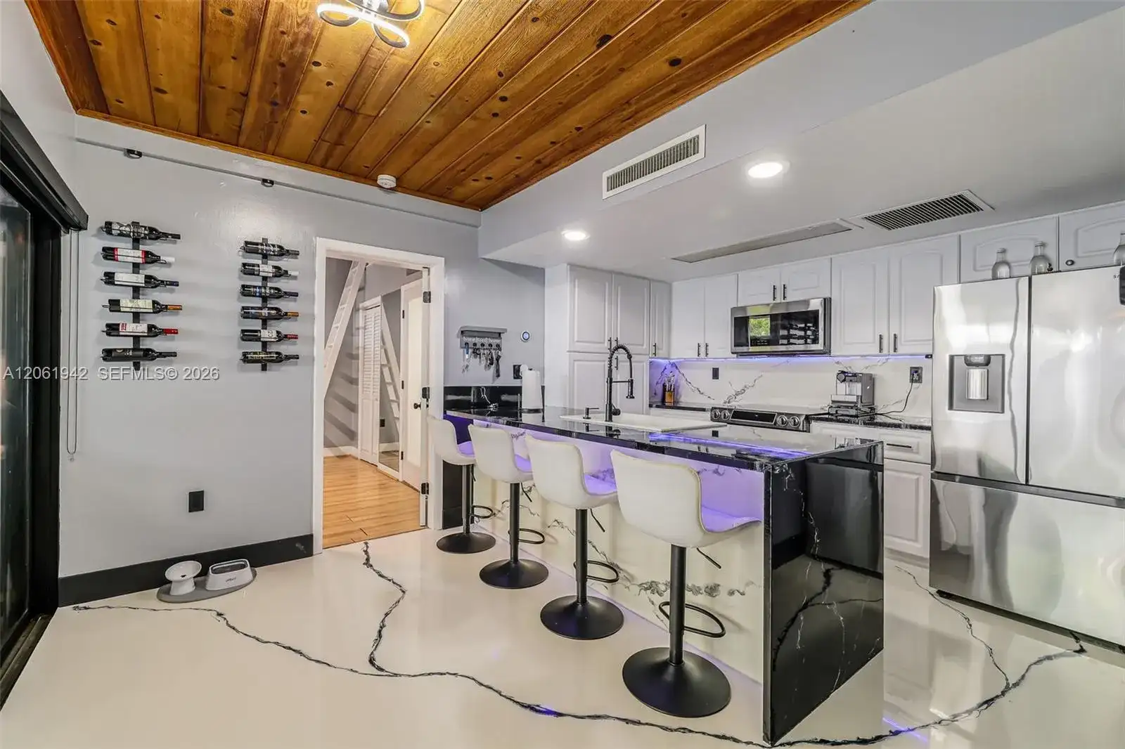 6402 Windmill Gate Rd, Miami Lakes FL 33014 photo 5