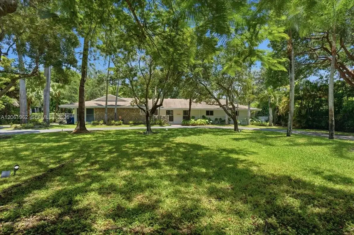 12365 SW 60th Ct, Pinecrest FL 33156