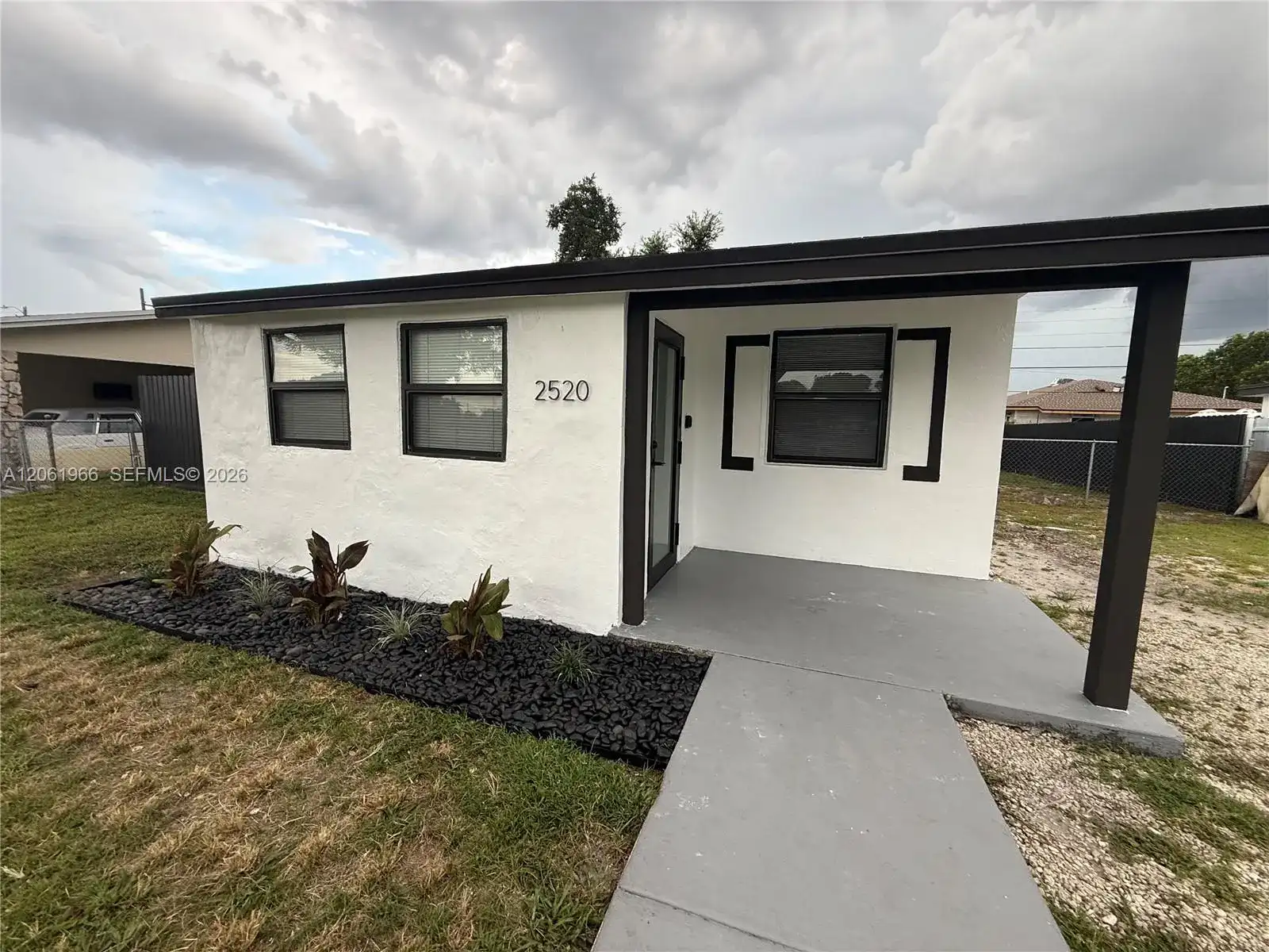 2520 NW 155th St, Miami Gardens FL 33054