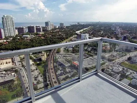79 SW 12th St, Miami FL 33130 photo 2
