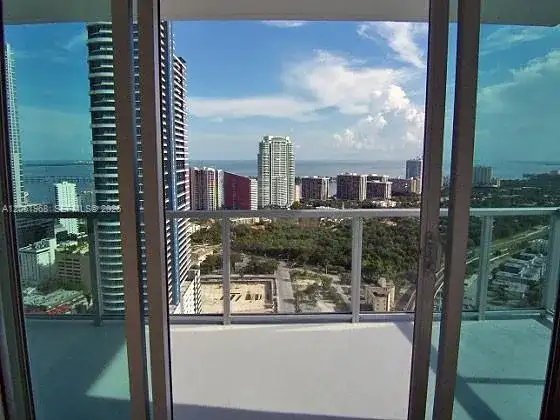79 SW 12th St, Miami FL 33130 photo 3