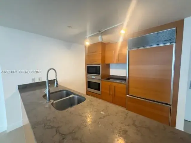 475 Brickell Ave # 2411, Miami FL 33131