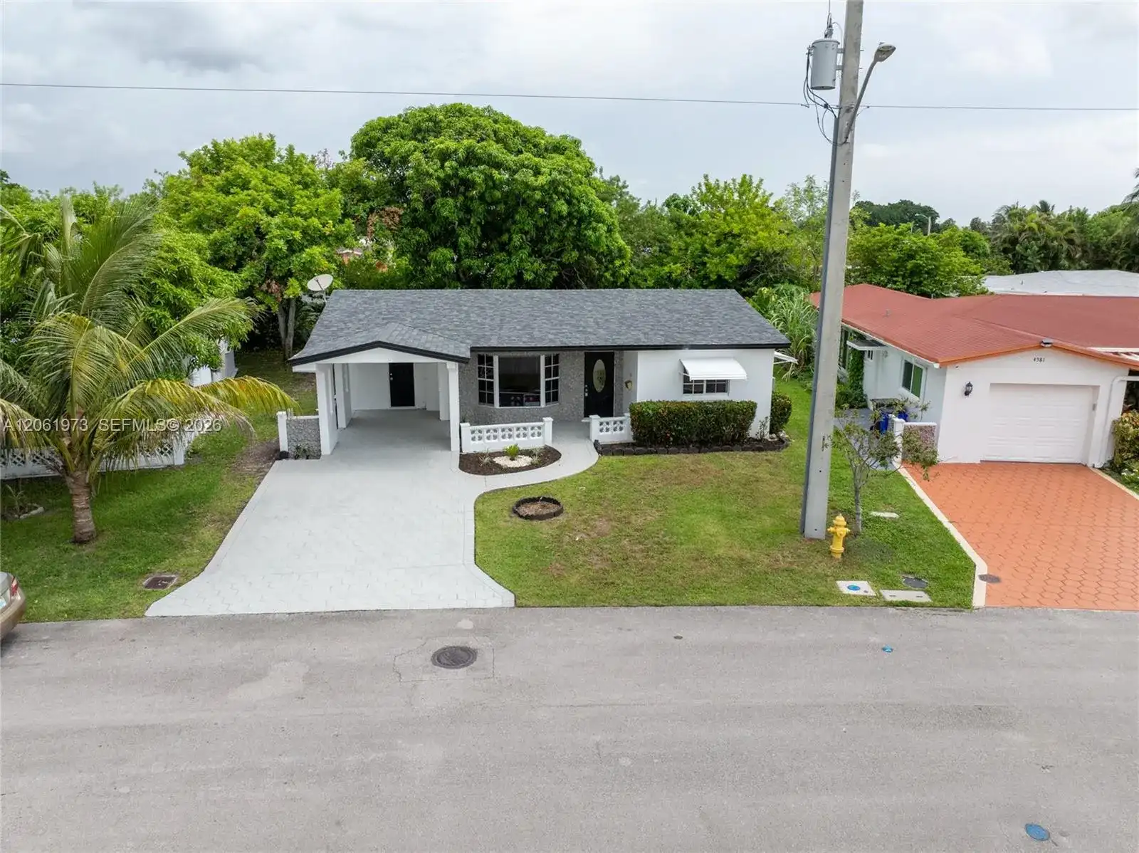 4595 NW 43rd Ct, Lauderdale Lakes FL 33319
