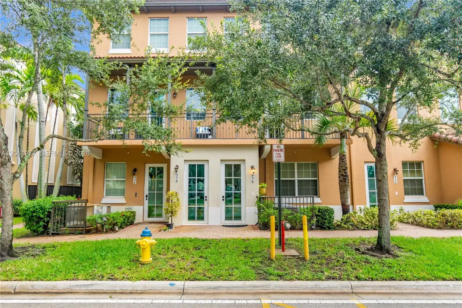 936 SW 147th Ave # 2903, Pembroke Pines FL 33027 photo 2