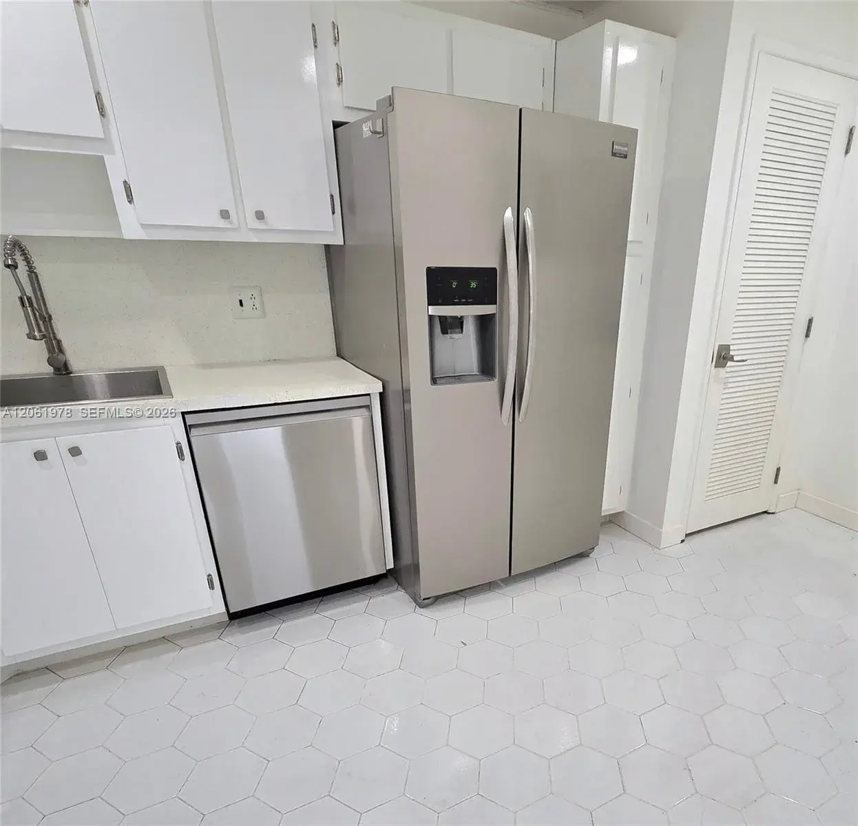 4030 W Palm Aire Dr # 407, Pompano Beach FL 33069
