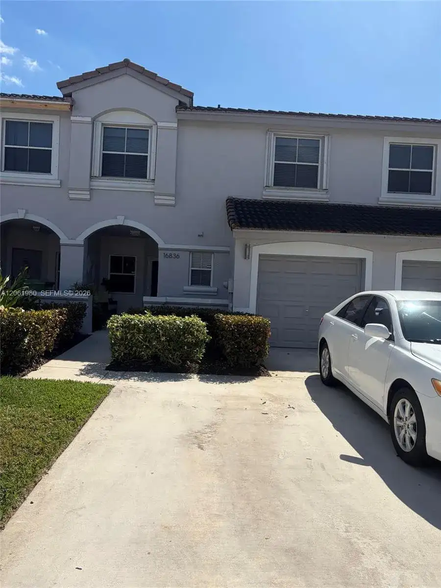 16836 SW 1st Pl, Pembroke Pines FL 33027 photo 3