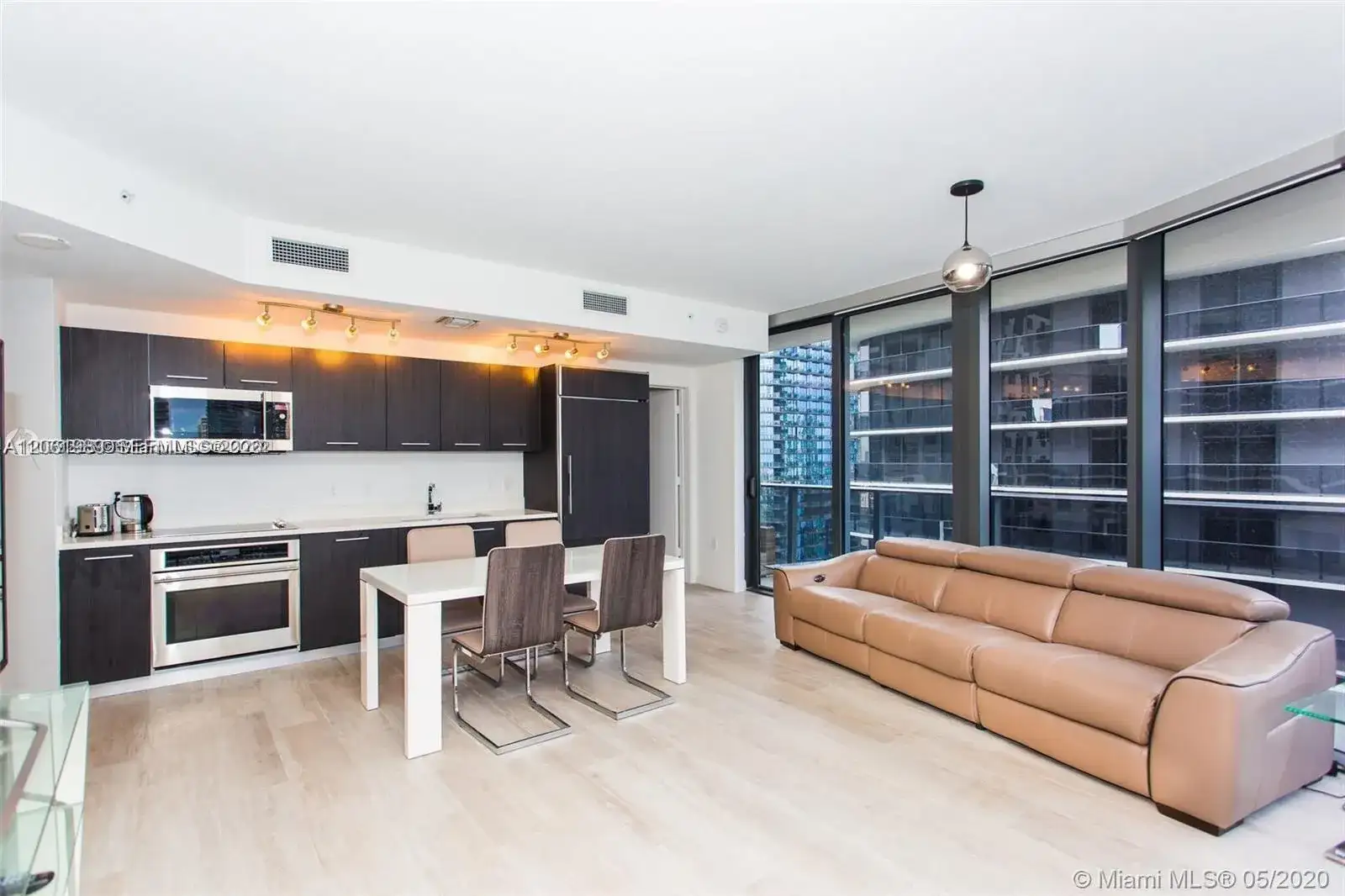 55 SW 9th St # 2903, Miami FL 33130 photo 3