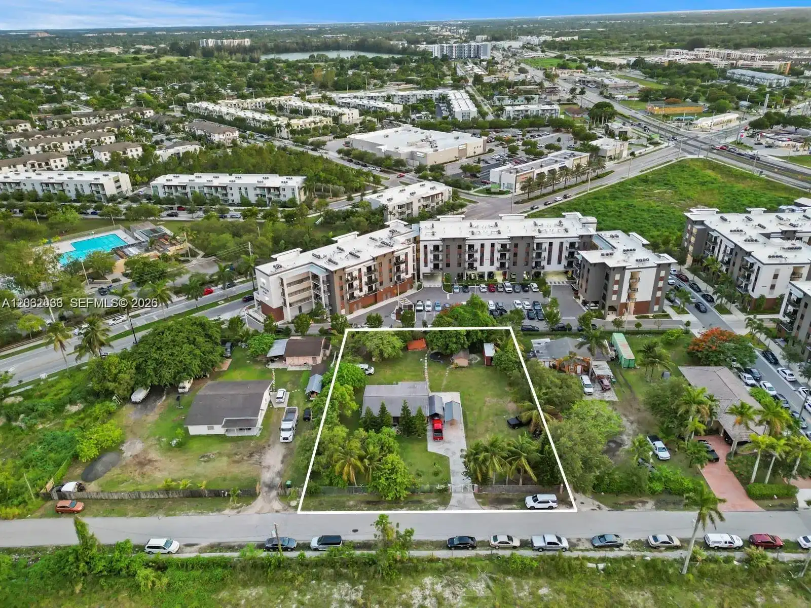 14240 Henderson St, Homestead FL 33032