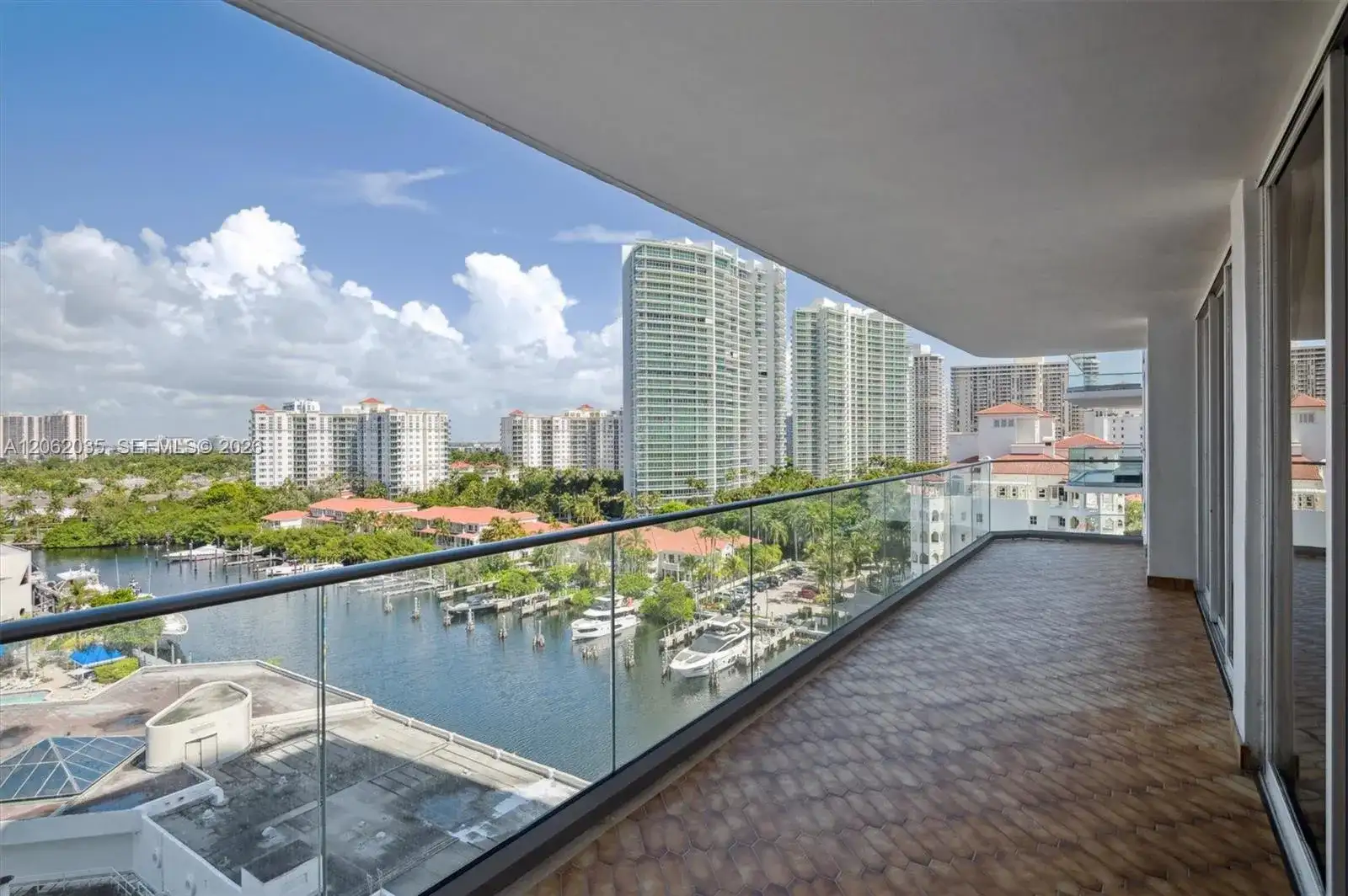 19707 Turnberry Way # 12L, Aventura FL 33180 photo 3