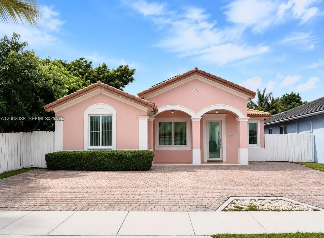 24044 SW 109th Path, Homestead FL 33032 photo 2