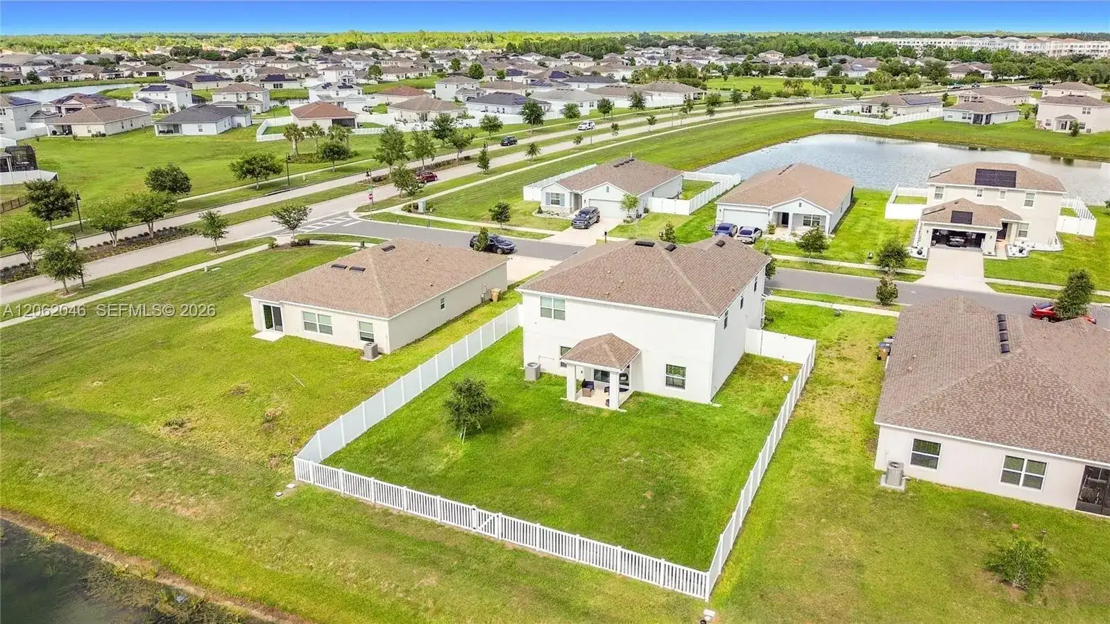 246 ZIRCON ROAD, Kissimmee FL 34758 photo 3
