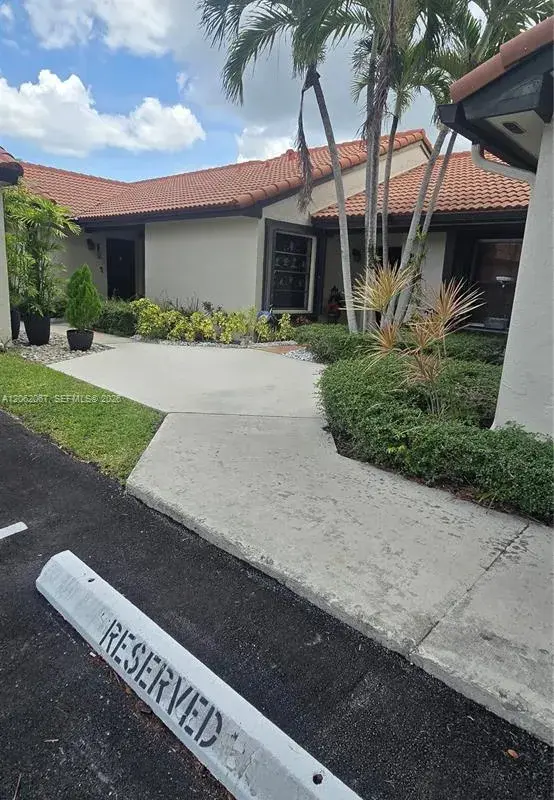 4844 SW 152nd Ct # 37, Miami FL 33185