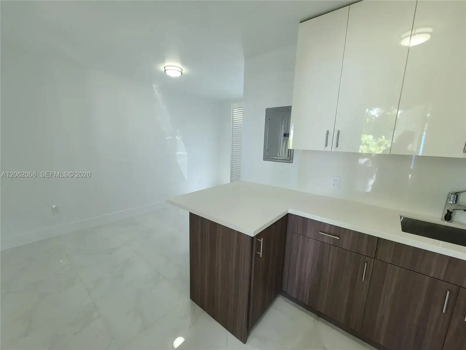 1646 NW 1st Pl # 2, Miami FL 33136 photo 5