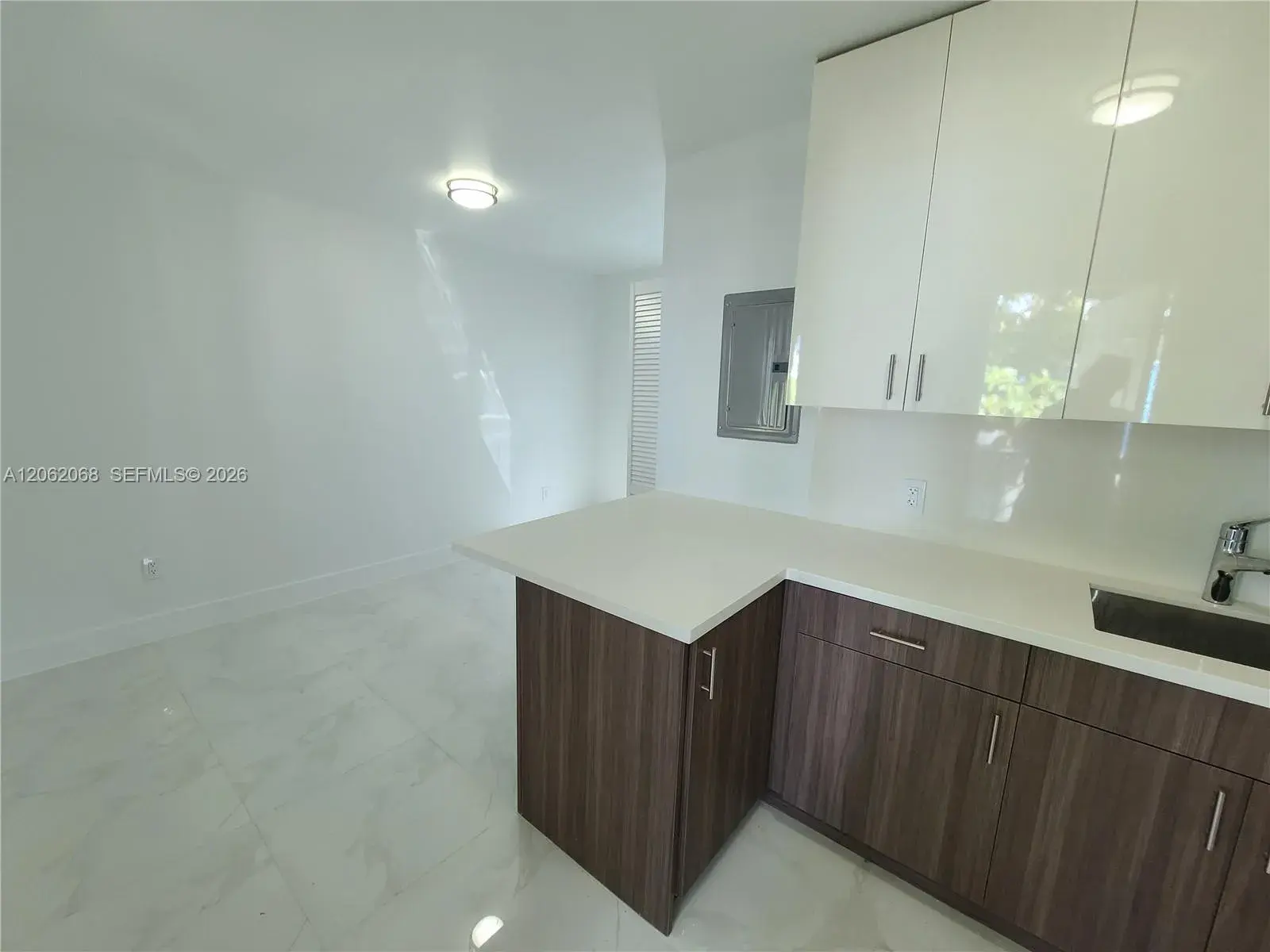 1646 NW 1st Pl # 2, Miami FL 33136 photo 5