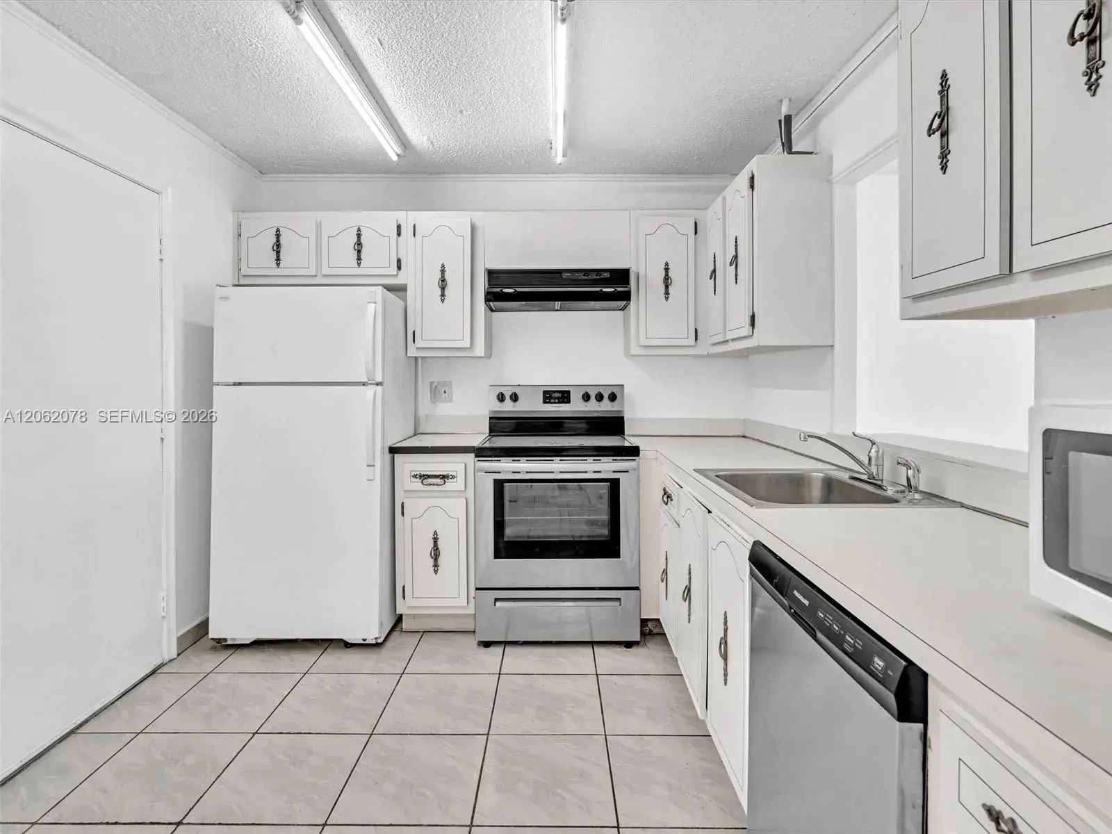3849 NE 169th St # 405, North Miami Beach FL 33160 photo 5
