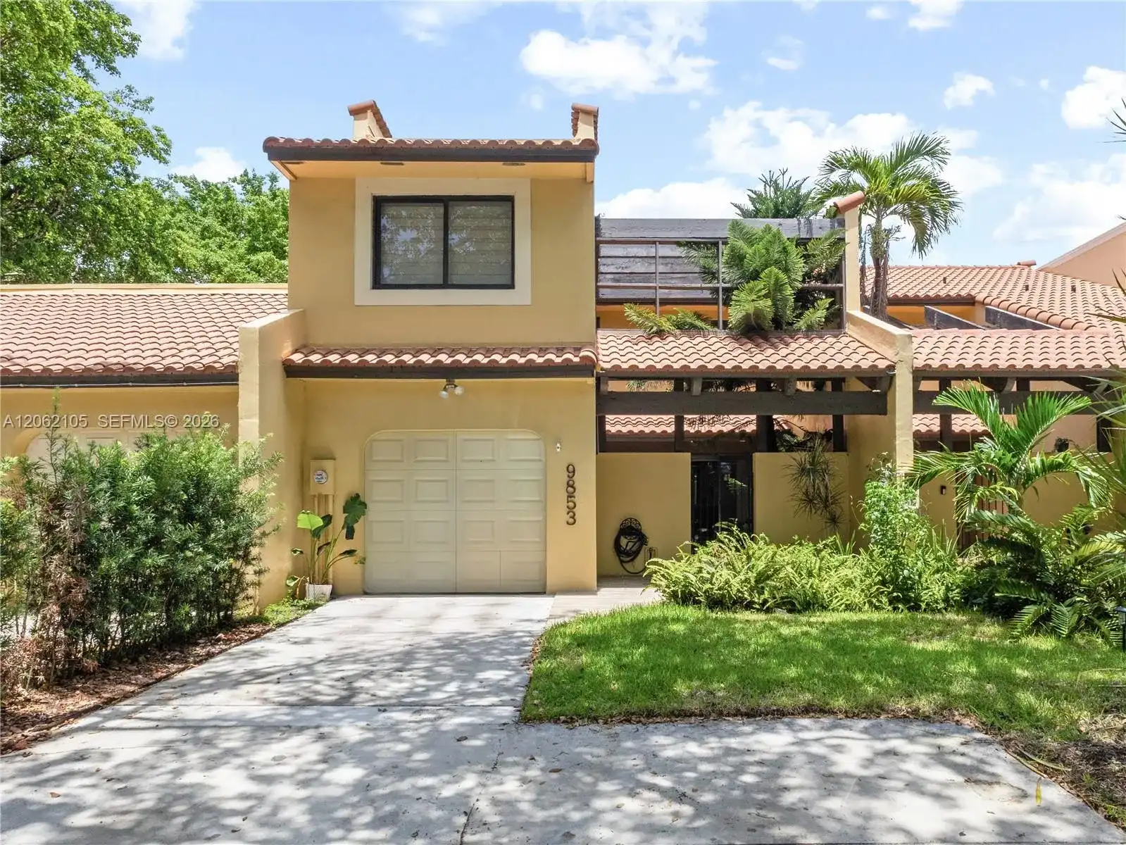 9853 Costa Del Sol Blvd # F, Doral FL 33178
