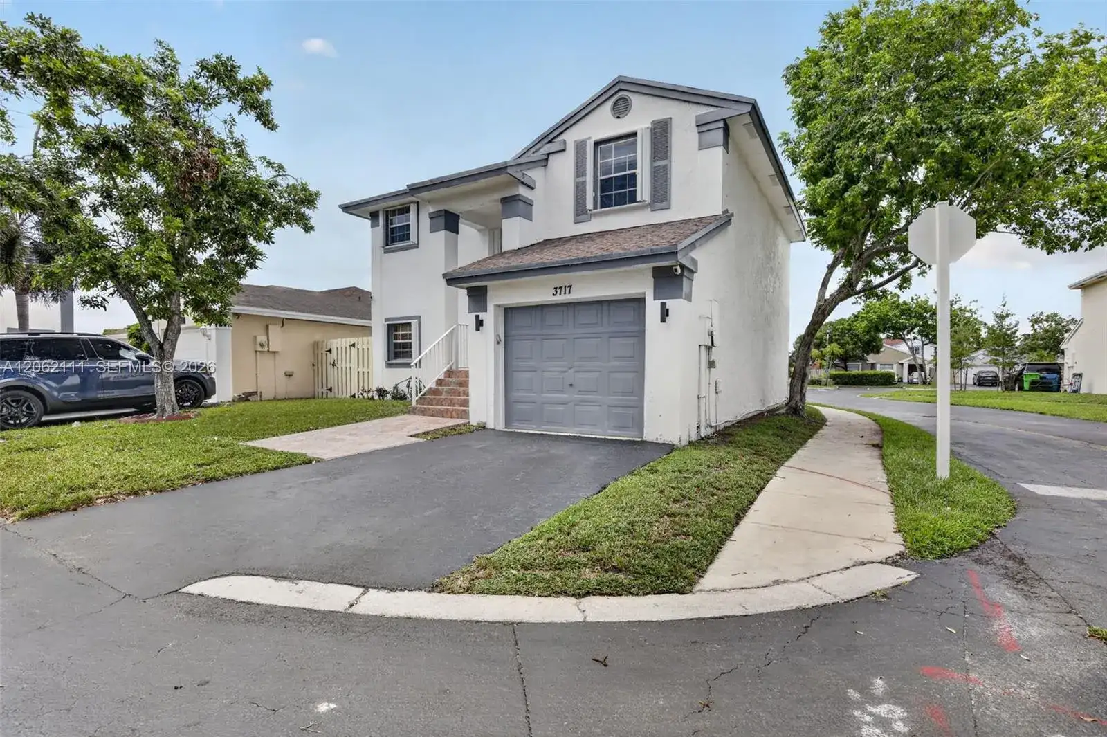 3717 NW 107th Way, Sunrise FL 33351 photo 2