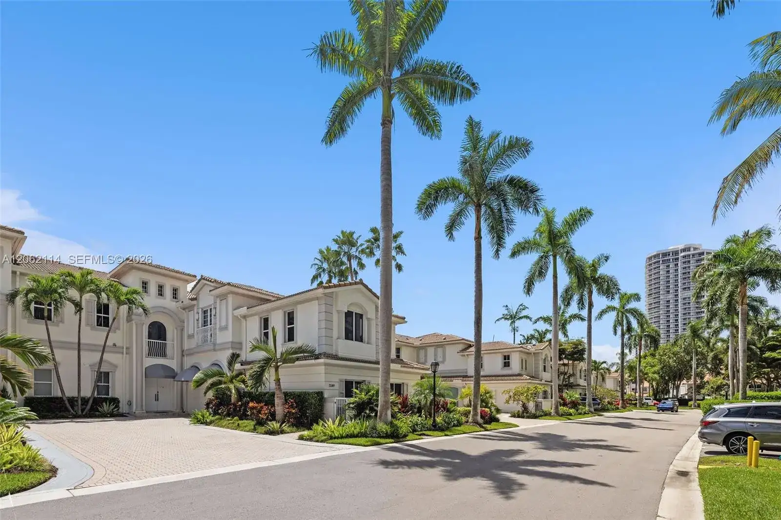 21103 NE 38th Ave # 77, Aventura FL 33180 photo 2