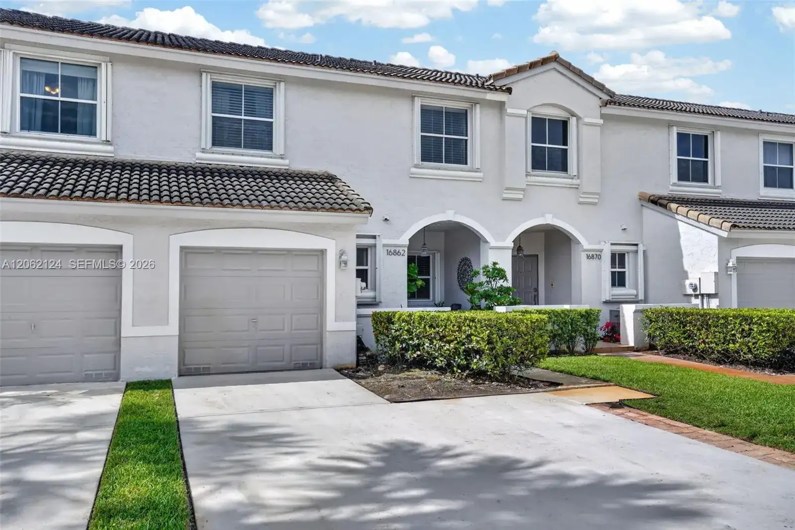 16862 SW 1st St, Pembroke Pines FL 33027 photo 2