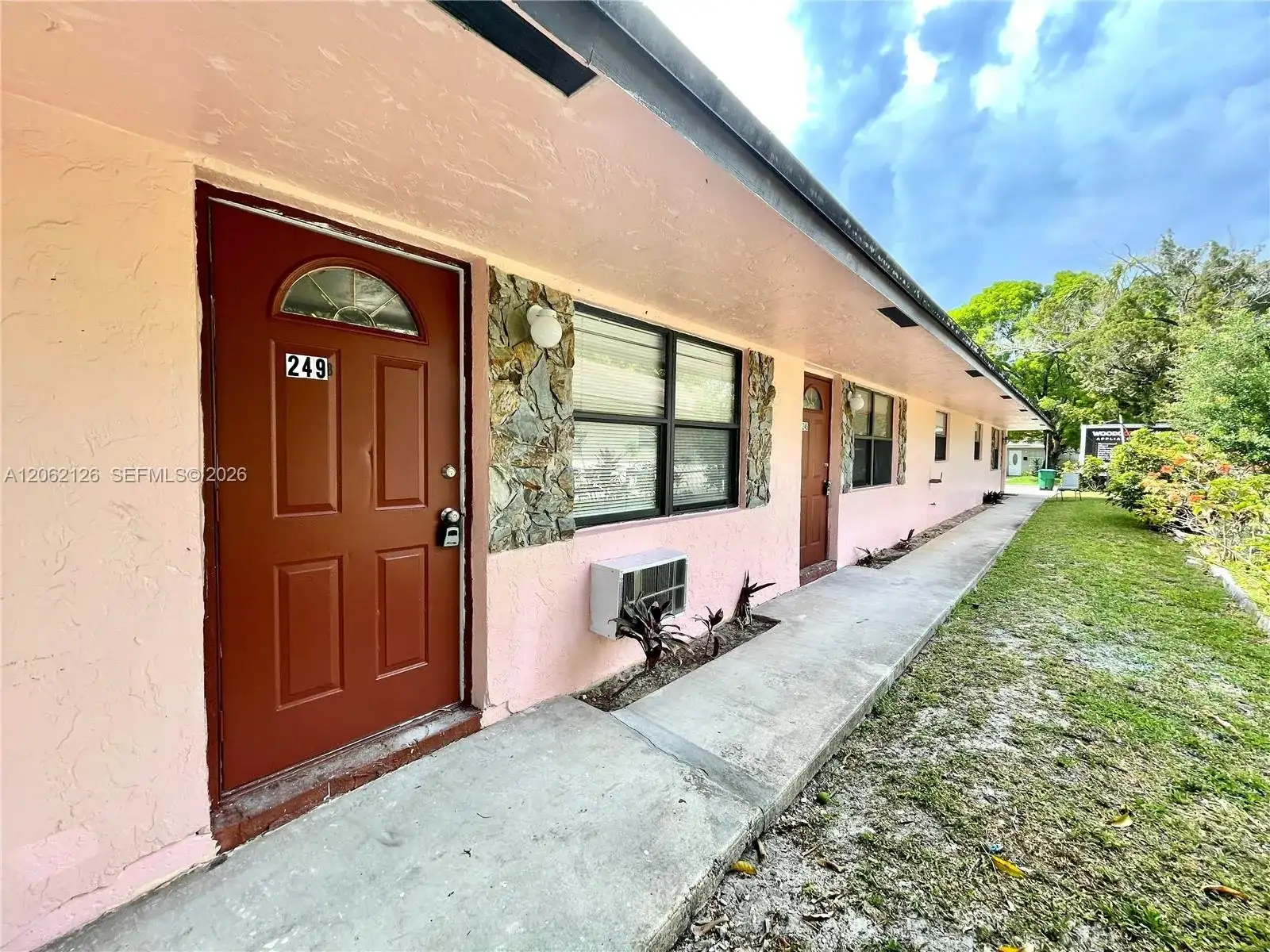 247 SW 7th St # 249B, Dania Beach FL 33004