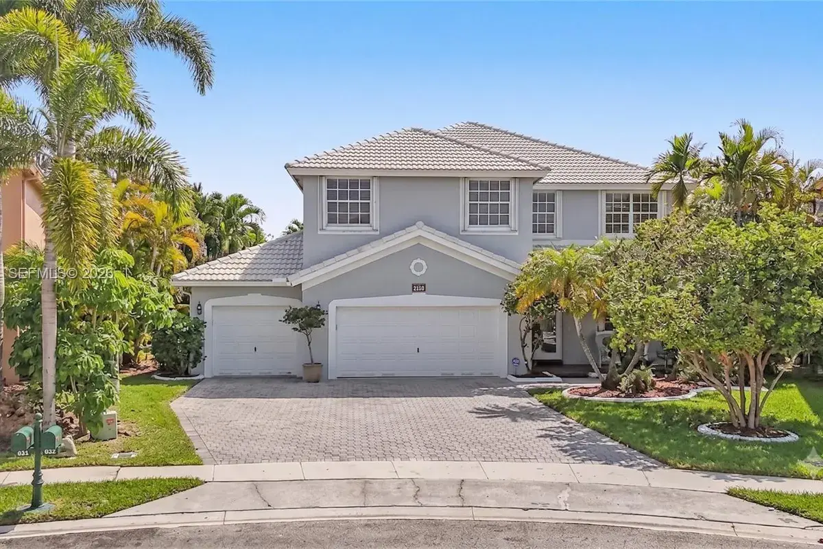 694 SW 168th Way, Pembroke Pines FL 33027