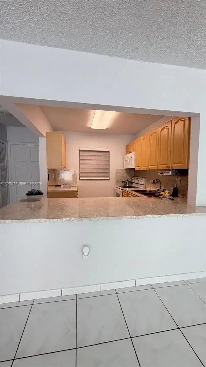 120 Royal Palm Rd # 111, Hialeah Gardens FL 33016 photo 2