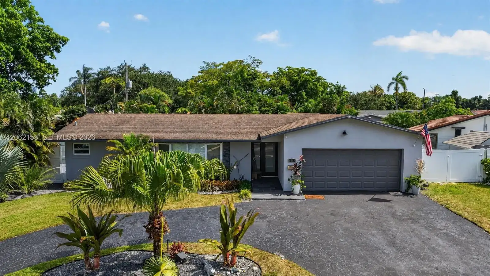 5602 SW 1st St, Plantation FL 33317 photo 2
